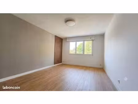t3  67m²  très propre et très fonctionnel