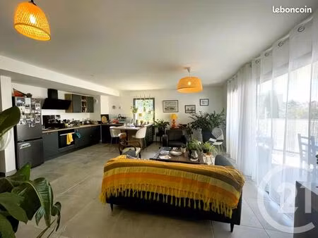 appartement 3 pièces 76 m²