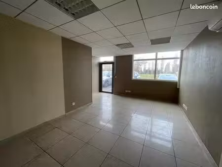 bureaux 97 m²