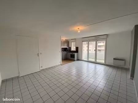 appartement t2 gravigny