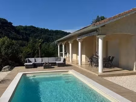 maison individuelle 127m2 avec piscine et studio
