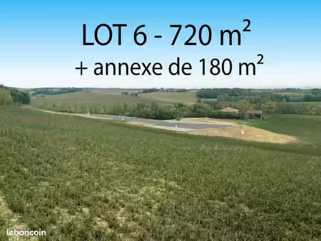 terrain constructible de 720 m² + annexe de 180 m² à l’isle jourdain 32600