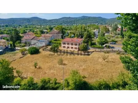 propriété 4 pièces 109 m²