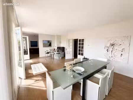 bordeaux-cauderan superbe appartement standing 110m2 + garage + dépendances
