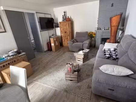 appartement t2 immeuble la croix du sud en face de la mairie
