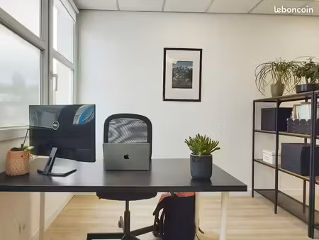 bureau en coworking - quartier millénaire - wifi haut débit & parking compris