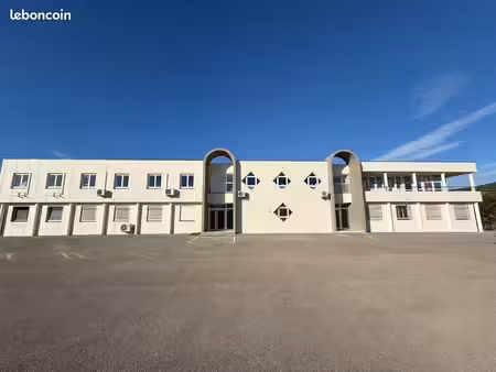 local professionnel / commercial 130 m² – frontignan – zone du barnier