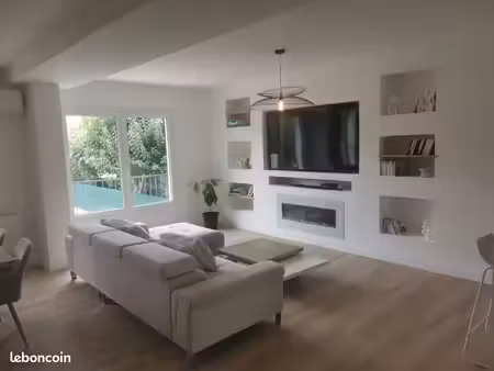 maison rénovée 110m2 jardin et mini piscine