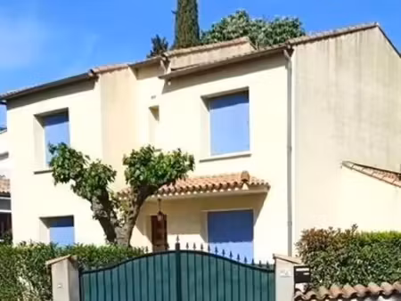 part loue villa f6-179m2+jardin montpellier ouest