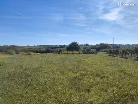 terrain 560 m² capian