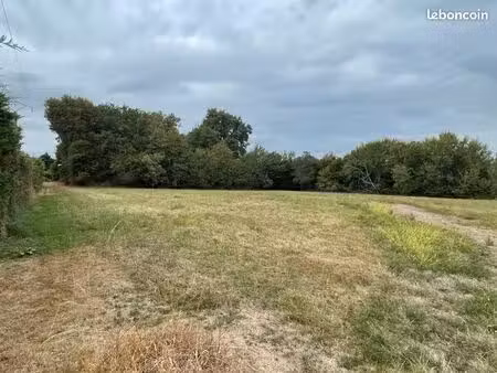 terrain 1 080 m² langon