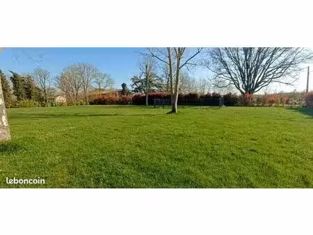 terrain 1 600 m² lasserre