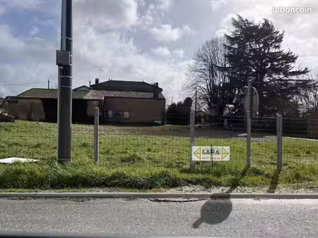 terrain 700 m² saint maixant