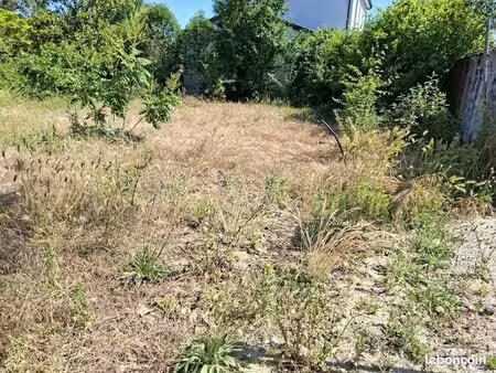 terrain 300 m² carbon blanc