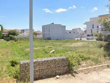 terrain 200 m² marsillargues