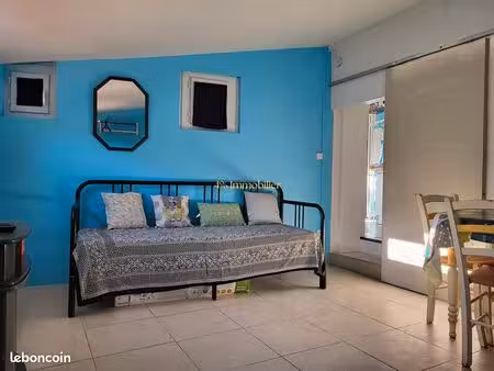 studio 1 pièce 28 m²