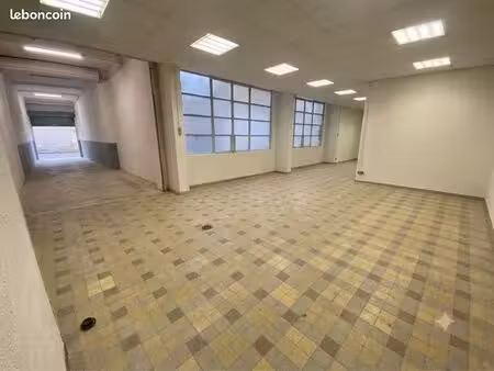 entrepôt /local 150 m2 nimes