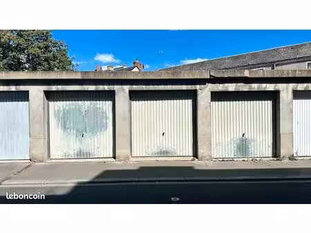 2 x garages fermes a vendre - quartier grammont - tours (par lot ou separes)