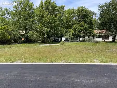 terrain 773 m² hourtin