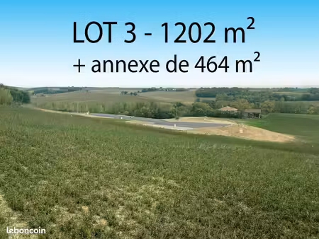 terrain constructible de 1202 m² + annexe de 464 m² à l’isle jourdain 32600
