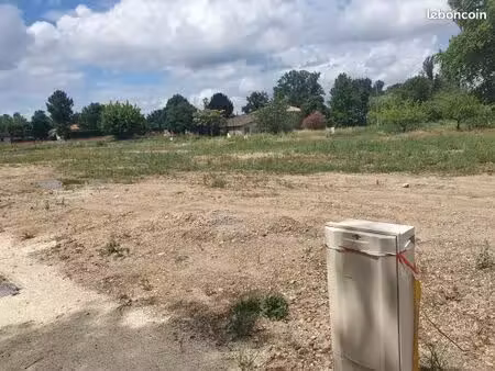 terrain 700 m² artigues pres bordeaux