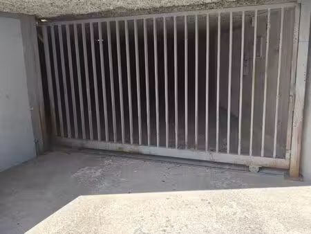 garage villefontaine a côté de la mairie