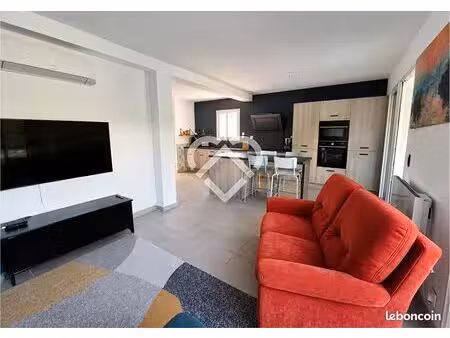 villa 4 pièces 93 m²
