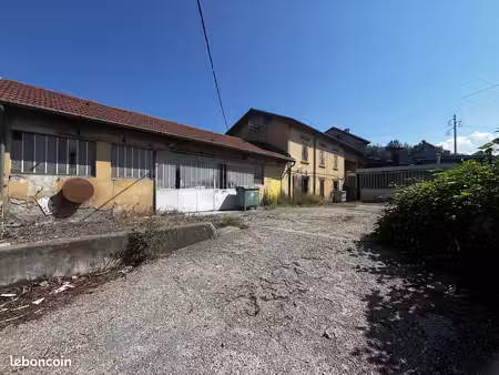 maison 8 pièces 128 m²