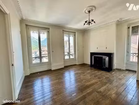 appartement 5 pièces 118 m²