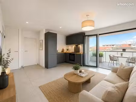 t3 récent avec terrasse et garage