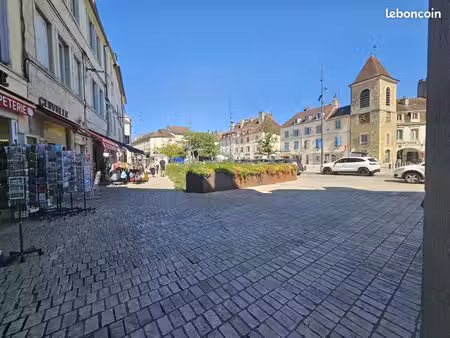 local commercial 76 m²