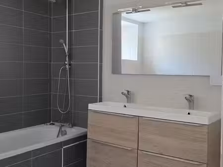 maison en pierres 3 chambres plain pied