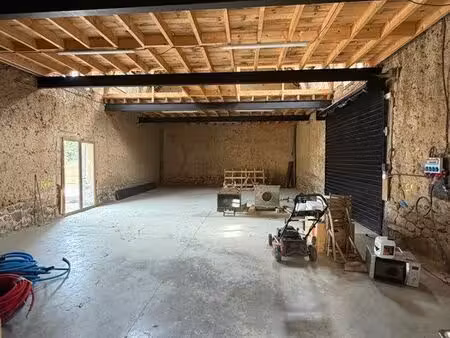 local de stockage et/ou d’activité