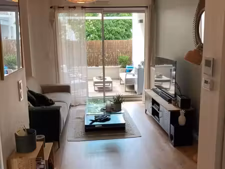 magnifique t3 avec terrasse – quartier prisé de cauderan