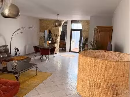 ensemble immobilier habitation et local commercial
