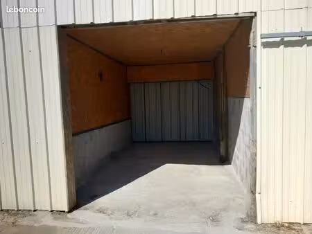 hangar