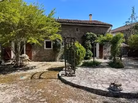 vente maison à villefagnan (16240) : à vendre / 147m² villefagnan