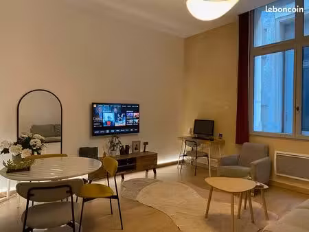 ? appartement de caractère 50 m² avec terrasse – écusson