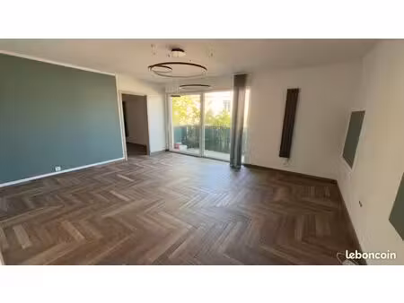 montpellier arceaux – t3/t4 82 m² rénové haut de gamme  2 balcons  lumineux