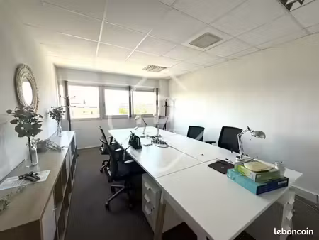 bureaux 45 m² castelnau le lez