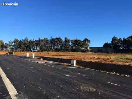 terrain à bâtir de 910 m² à saint-aubin-de-medoc (33)