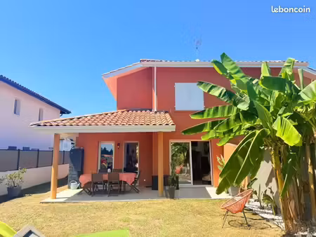 maison 3 pièces 80m2