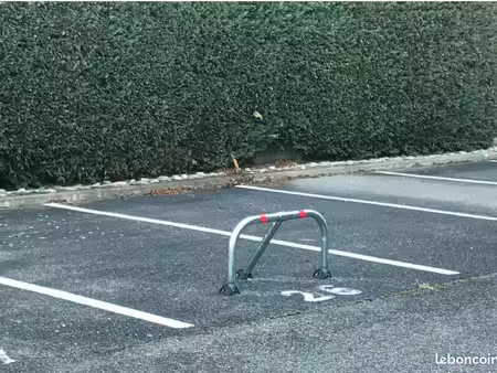 2 places de parkings - copropriété - 42340 veauche