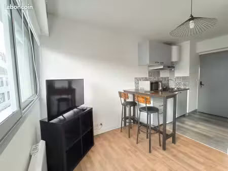 studio à louer 16 m² / hyper centre saint nazaire