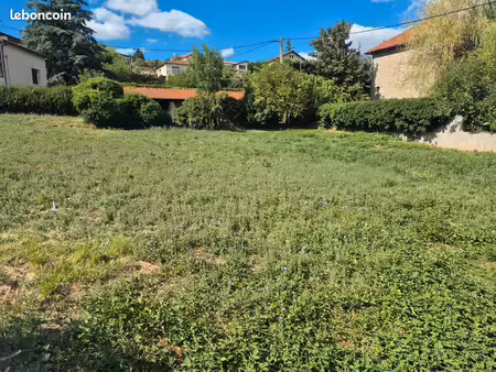 beaux terrains  528-764m²  secteur calme et orienté sud