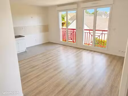 f2 42 m² – centre de bréhal – résidence récente – proche mer