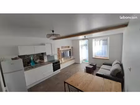 st julien l’ars – appartement 2 pieces 40 60m² meublé entièrement renové