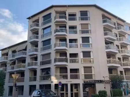 location étudiant meublé centre-ville saint raphaël