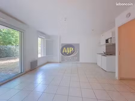 studio 1 pièce 34 m²