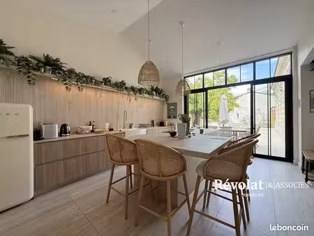 maison 5 pièces 181 m²